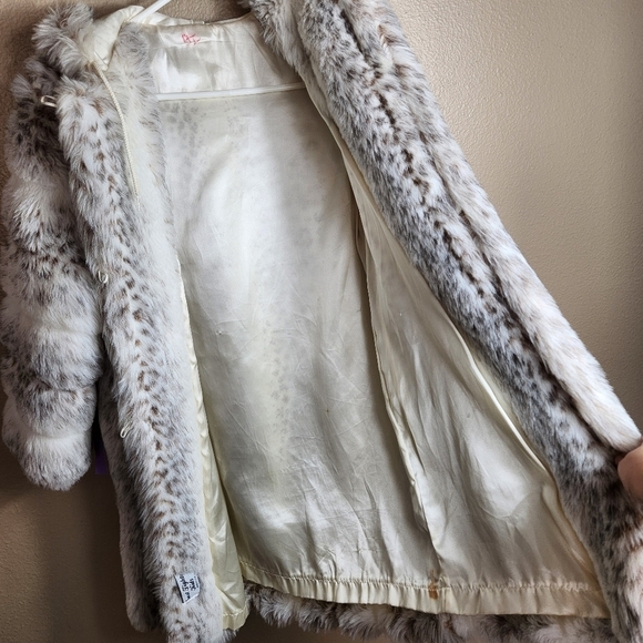 Frost Fighter Vintage Girls Full Length Hooded Buttonfront Faux Fur Coat-Size 16 - Picture 5 of 10